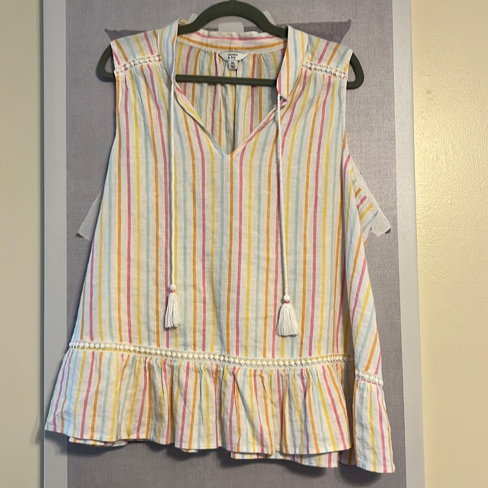 Crown and Ivy Multicolored Sleeveless Top - XL